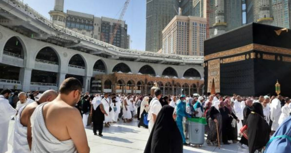 How to Plan an Umrah Trip for Elderly Parents How to Plan an Umrah Trip for Elderly Parents