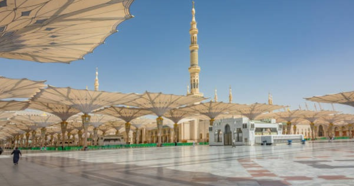 A Spiritual Traveler’s Guide: Exploring the Holy Sites of Madinah